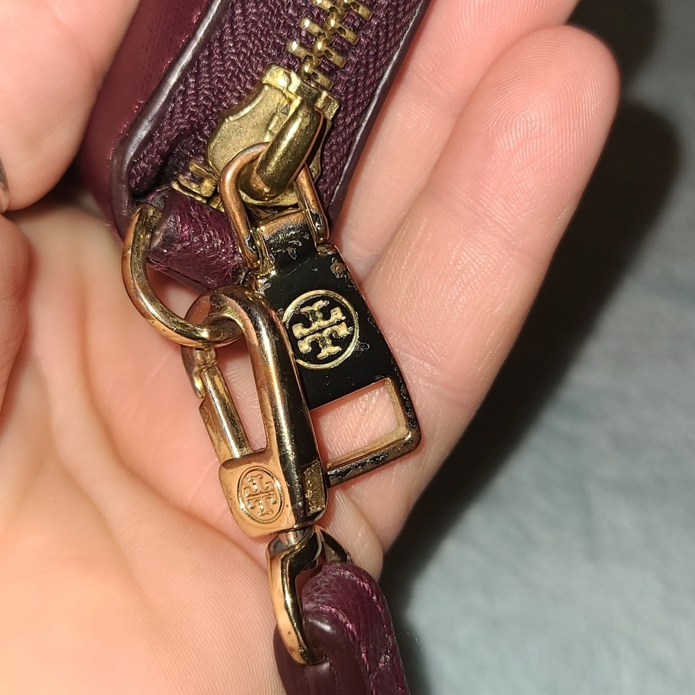 Tory Burch Long Wallet - Picture 7 of 14